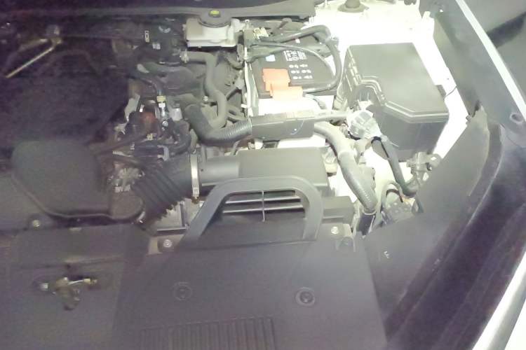 Used Honda CR-V 2023 240TURBO Two-Wheel Drive FENGSHANG Edition 5 Seats Engine Bay Left