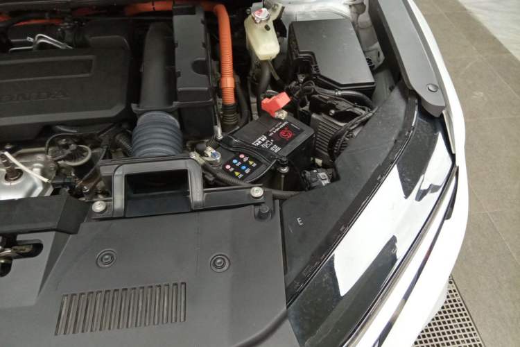 Used Honda CR-V 2023 2.0L eHEV Two-Wheel Drive Smart Edition Engine Bay Left