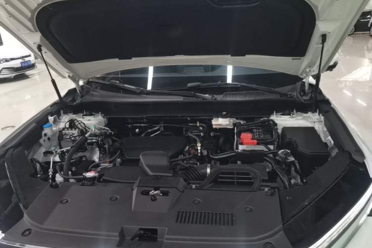 Used Honda CR-V 2023 240TURBO Two-Wheel Drive FENGSHANG Edition 5 Seats Engine Bay
