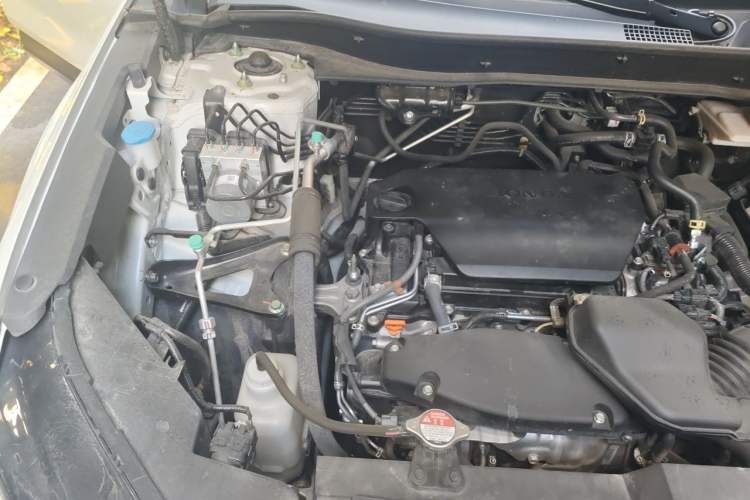 Used Honda CR-V 2023 240TURBO Two-Wheel Drive FENGSHANG Edition 5 Seats Engine Bay Right