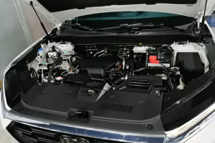 Used Honda CR-V 2023 240TURBO Two-Wheel Drive FENGSHANG Edition 7 Seats Engine Bay