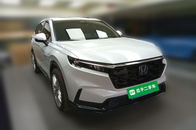 Used Honda CR-V 2023 2.0L eHEV Two-Wheel Drive Smart Edition Front Right 45 Deg