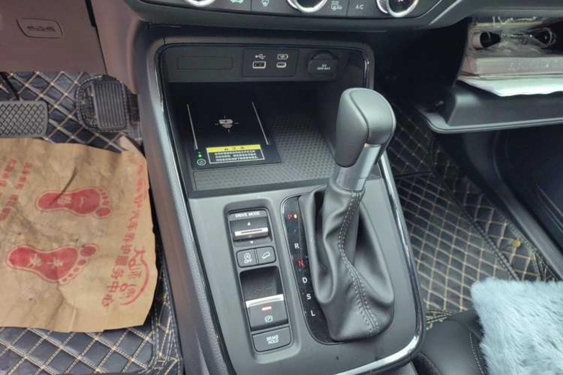 Used Honda CR-V 2023 240TURBO Two-Wheel Drive FENGSHANG Edition 5 Seats Gear Lever