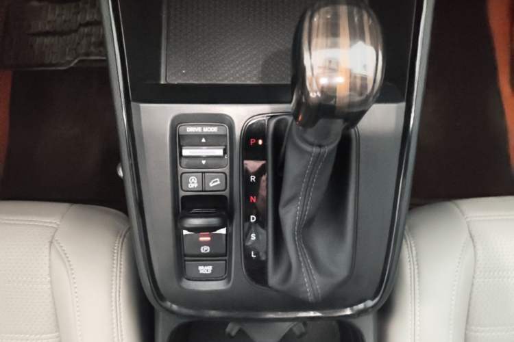 Used Honda CR-V 2023 240TURBO Two-Wheel Drive Active Version 5 Seats Gear Lever