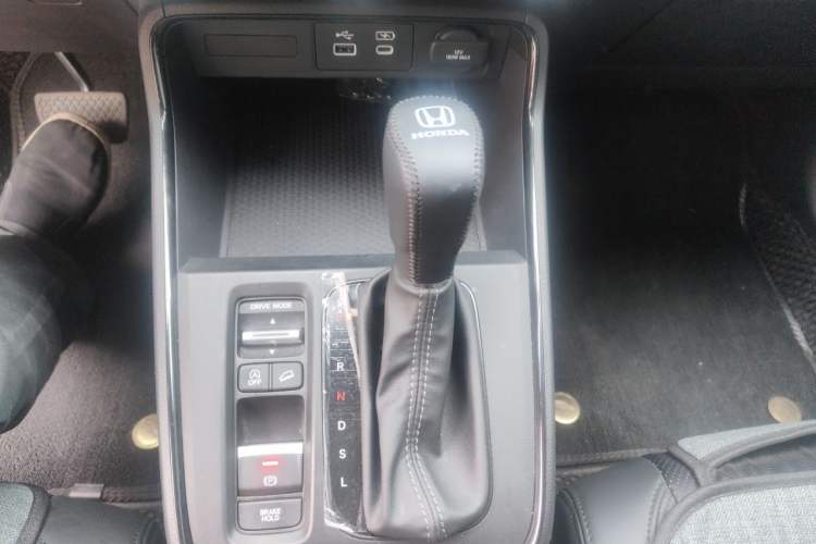Used Honda CR-V 2023 240TURBO Two-Wheel Drive Active Version 5 Seats Gear Lever