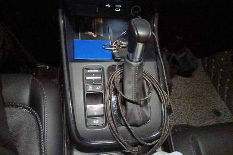 Used Honda CR-V 2023 240TURBO Two-Wheel Drive FENGSHANG Edition 5 Seats Gear Lever