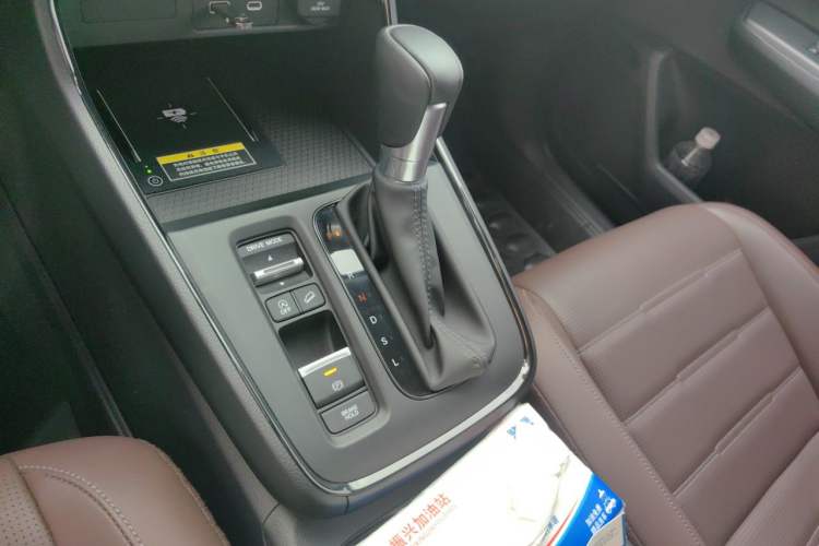 Used Honda CR-V 2023 240TURBO Two-Wheel-Drive Luxury Version 5 Seats Gear Lever