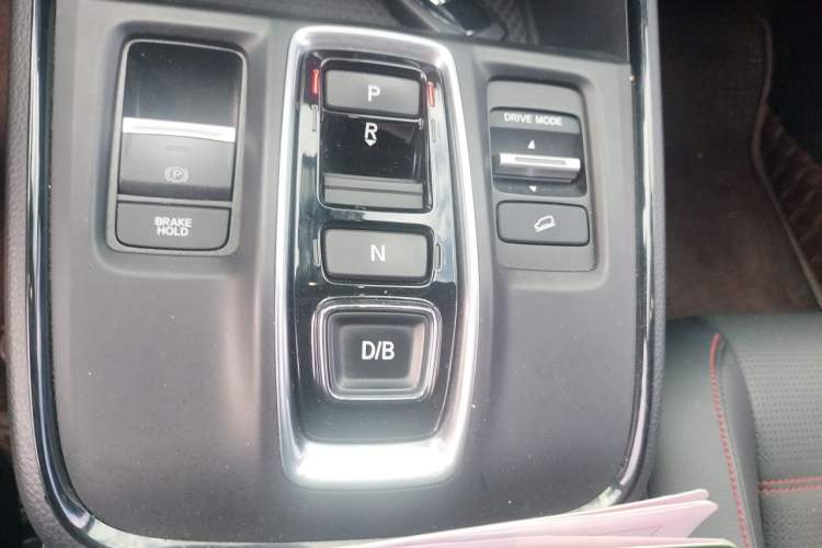 Used Honda CR-V 2023 2.0L eHEV Two-Wheel Drive Smart Edition Gear Lever