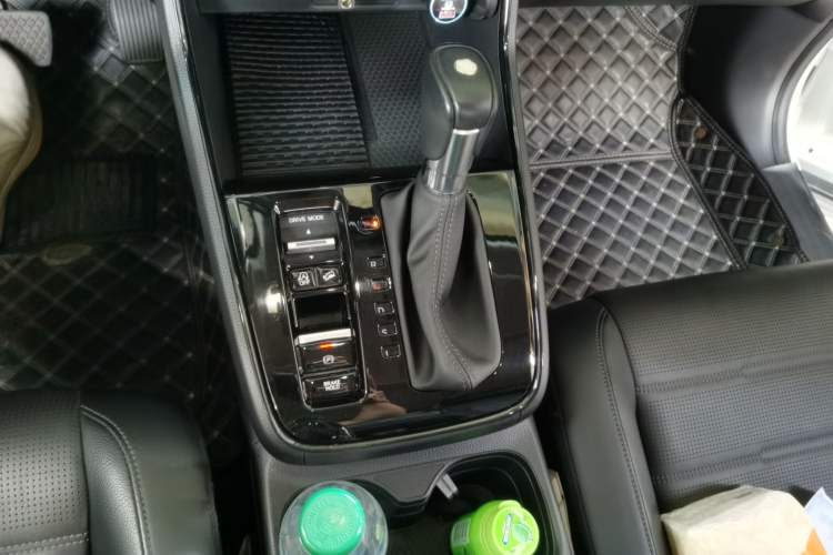 Used Honda CR-V 2023 240TURBO Two-Wheel Drive FENGSHANG Edition 7 Seats Gear Lever
