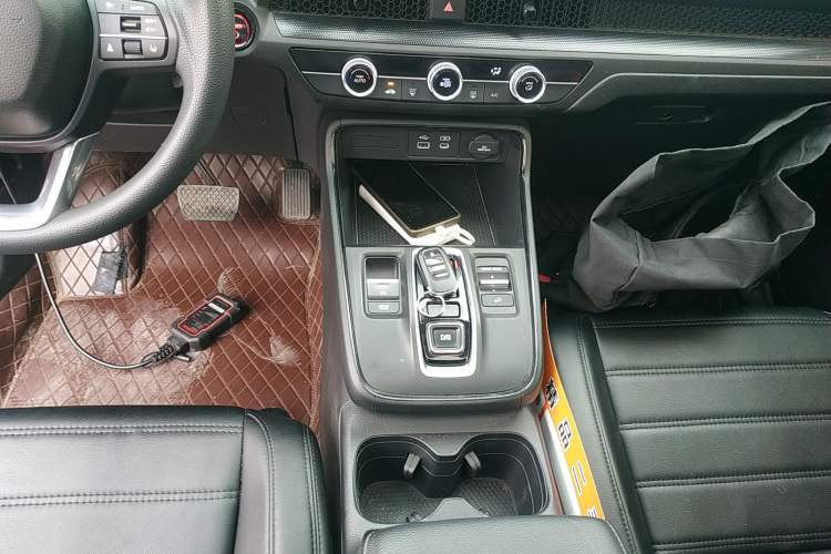 Used Honda CR-V 2023 2.0L eHEV Two-Wheel Drive Smart Edition Gear Lever