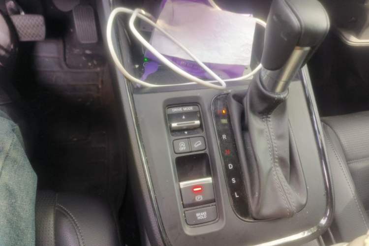 Used Honda CR-V 2023 240TURBO Two-Wheel Drive FENGSHANG Edition 5 Seats Gear Lever