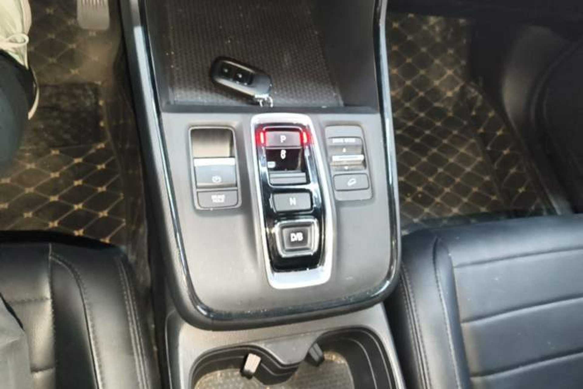 Used Honda CR-V 2023 2.0L eHEV Two-Wheel Drive Smart Edition Gear Lever