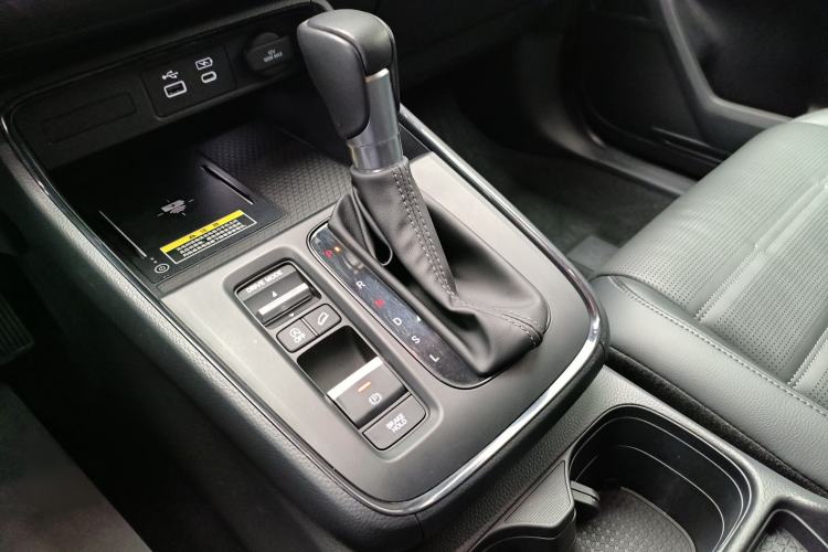 Used Honda CR-V 2023 240TURBO Two-Wheel-Drive Luxury Version 5 Seats Gear Lever