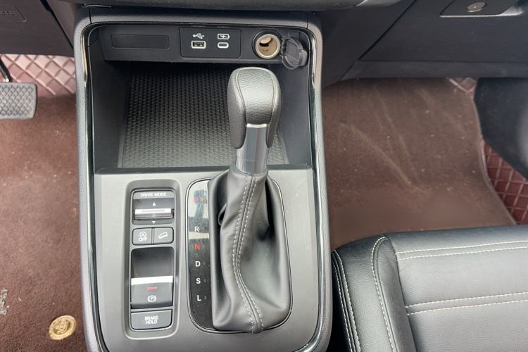 Used Honda CR-V 2023 240TURBO Two-Wheel Drive Active Version 5 Seats Gear Lever