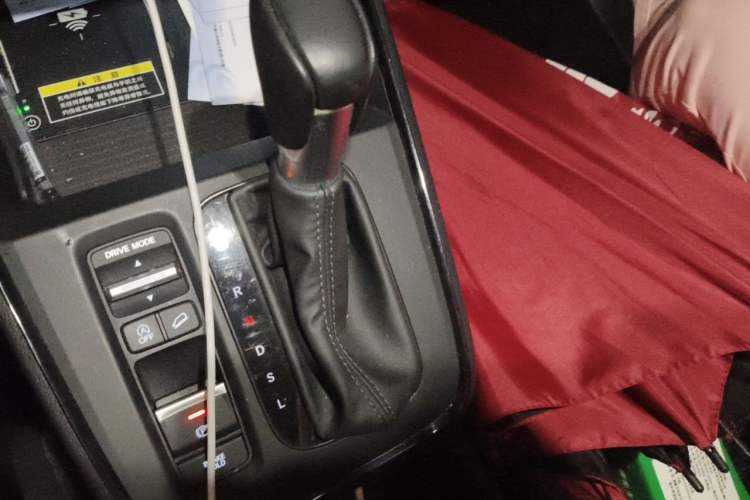 Used Honda CR-V 2023 240TURBO Two-Wheel Drive FENGSHANG Edition 5 Seats Gear Lever