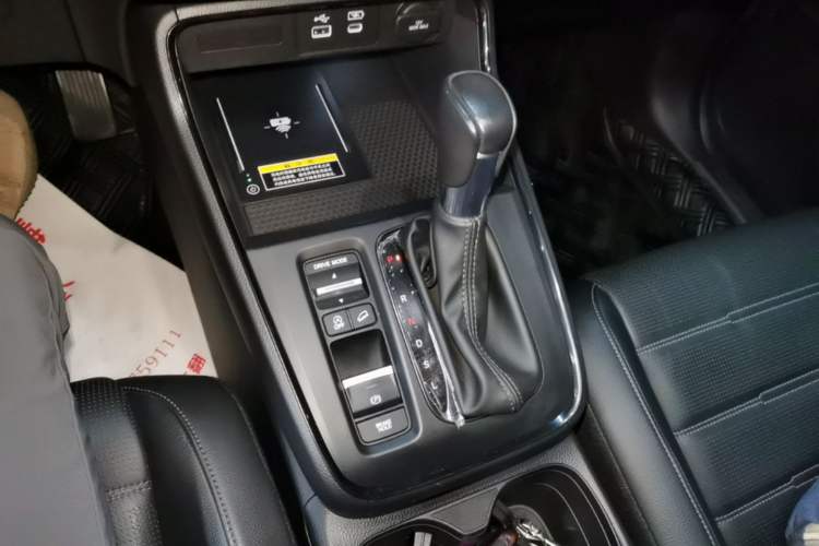 Used Honda CR-V 2023 240TURBO Two-Wheel Drive FENGSHANG Edition 7 Seats Gear Lever
