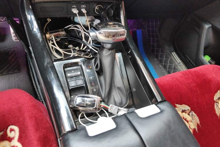 Used Honda CR-V 2023 240TURBO Two-Wheel Drive FENGSHANG Edition 5 Seats Gear Lever