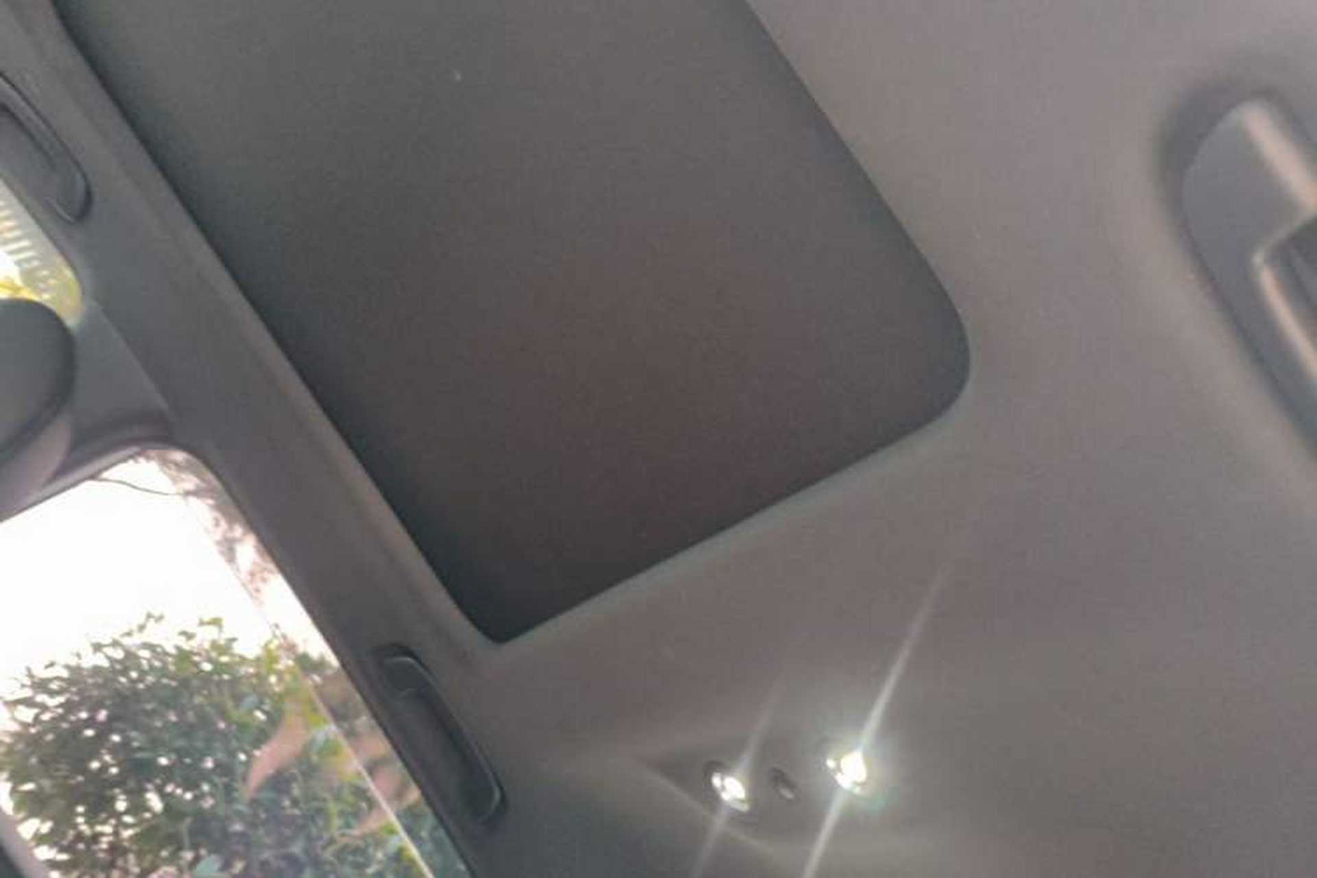 Used Honda CR-V 2023 2.0L eHEV Two-Wheel Drive Smart Brilliance Edition Headliner