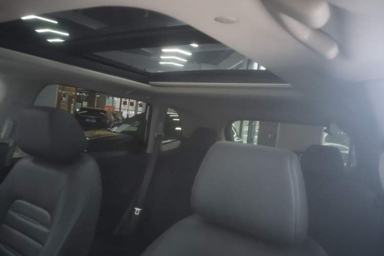 Used Honda CR-V 2023 240TURBO Two-Wheel Drive FENGSHANG Edition 5 Seats Headliner