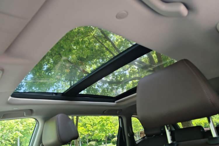 Used Honda CR-V 2023 240TURBO Two-Wheel Drive Deluxe Edition 7 Seats Headliner