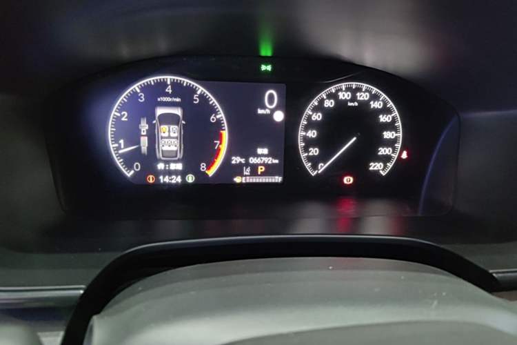 Used Honda CR-V 2023 240TURBO Two-Wheel Drive FENGSHANG Edition 5 Seats Instrument Cluster