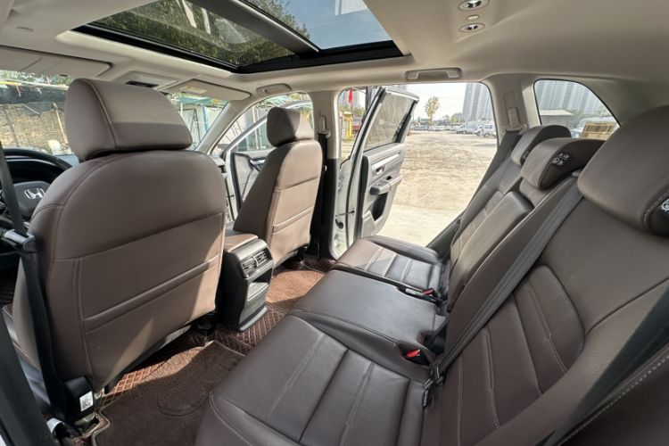 Used Honda CR-V 2023 240TURBO Two-Wheel Drive Deluxe Edition 7 Seats Interior 1