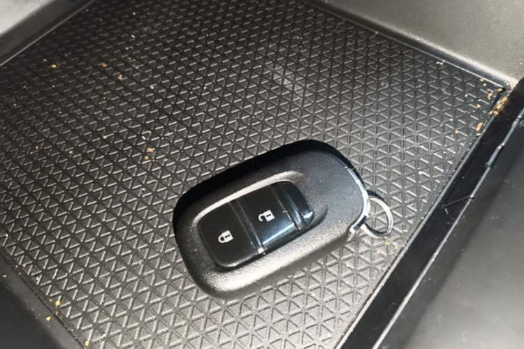 Used Honda CR-V 2023 2.0L eHEV Two-Wheel Drive Smart Edition Interior 1