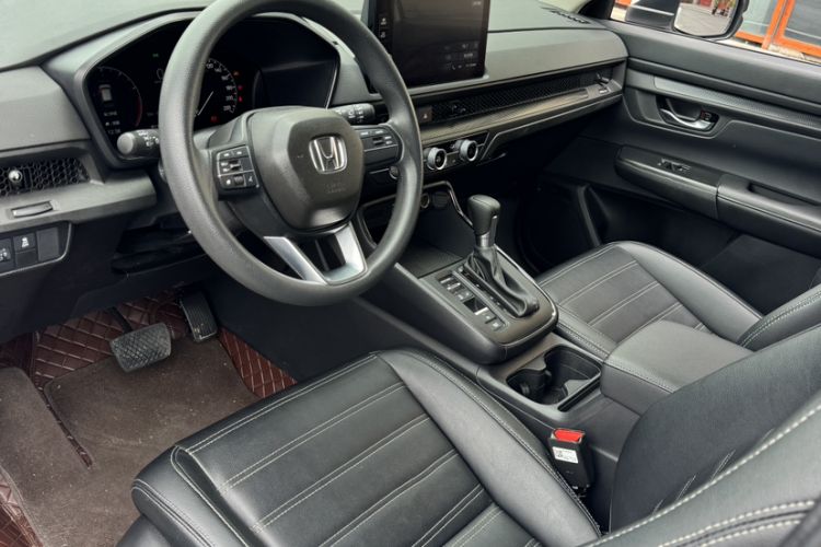 Used Honda CR-V 2023 240TURBO Two-Wheel Drive Active Version 5 Seats Interior 1