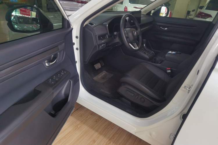 Used Honda CR-V 2023 240TURBO Two-Wheel Drive FENGSHANG Edition 5 Seats Interior 3
