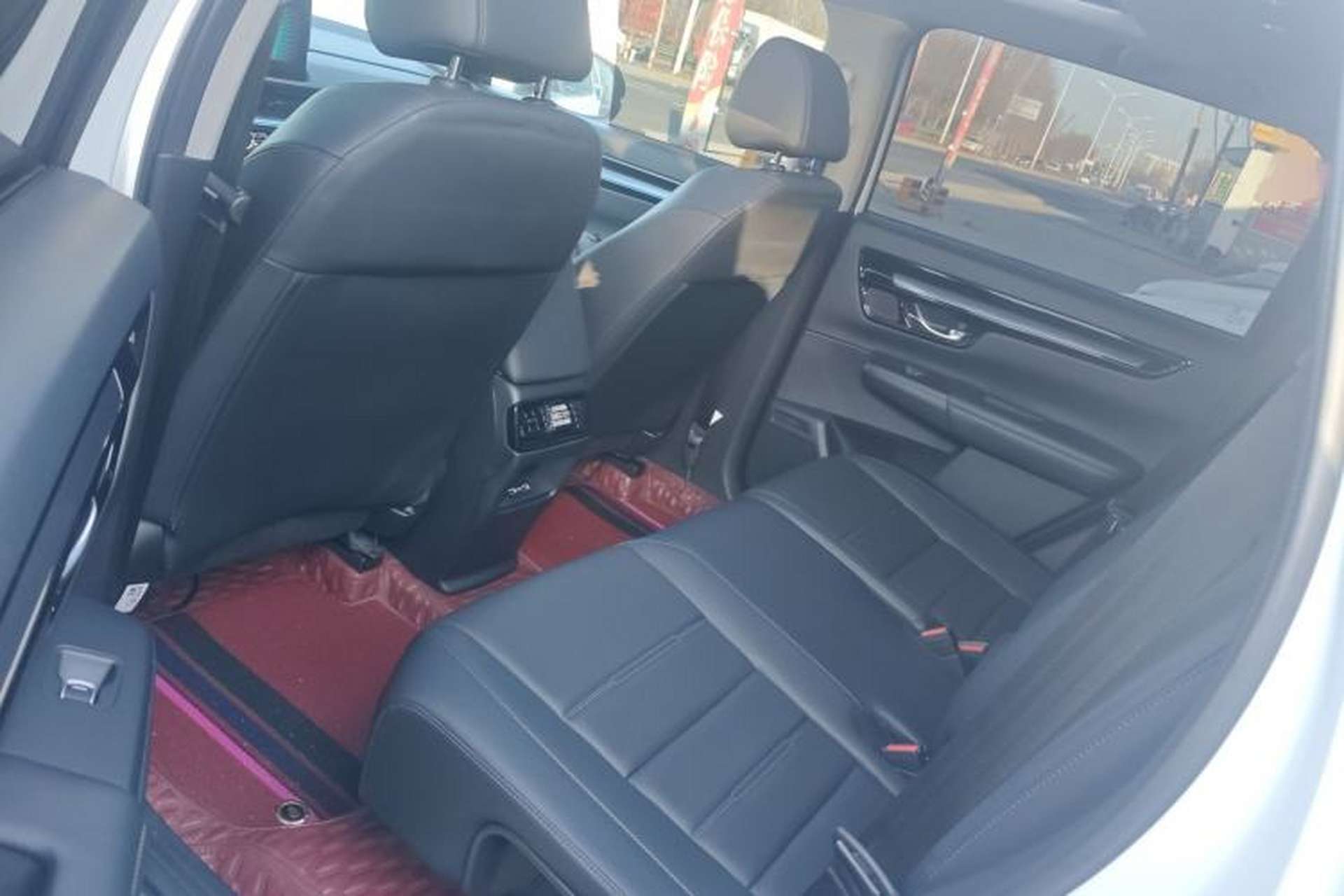 Used Honda CR-V 2023 240TURBO All-Wheel-Drive Premium Edition 5 Seats Interior 4