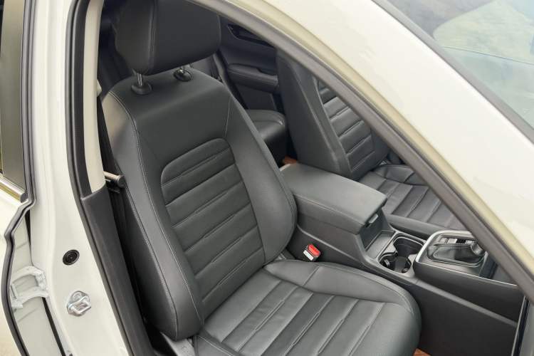 Used Honda CR-V 2023 240TURBO Four-Wheel Drive Prestige Edition 5 Seats Interior 8