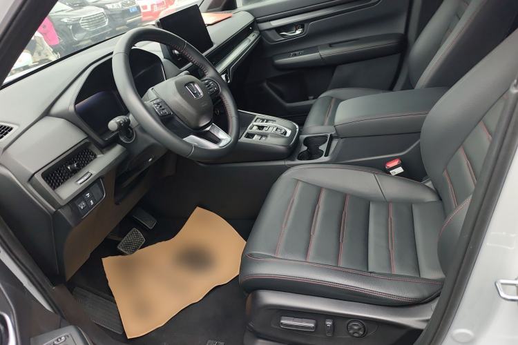 Used Honda CR-V 2023 2.0L eHEV Two-Wheel Drive Smart Edition Left Front Seat