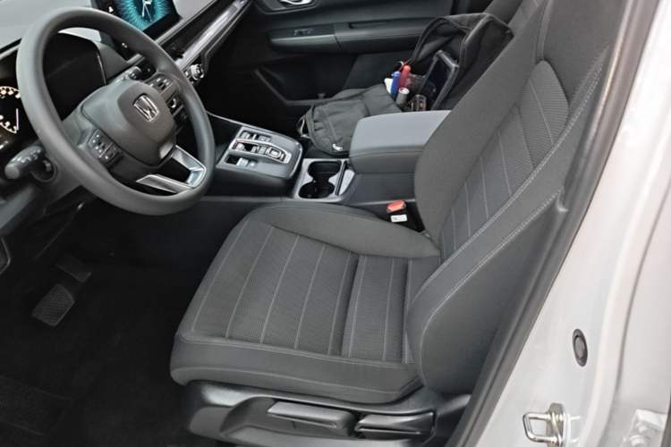 Used Honda CR-V 2023 2.0L eHEV Two-Wheel Drive Smart Edition Left Front Seat