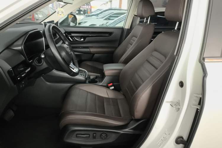 Used Honda CR-V 2023 240TURBO Two-Wheel Drive Deluxe Edition 7 Seats Left Front Seat