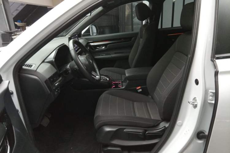 Used Honda CR-V 2023 2.0L eHEV Two-Wheel Drive Smart Edition Left Front Seat