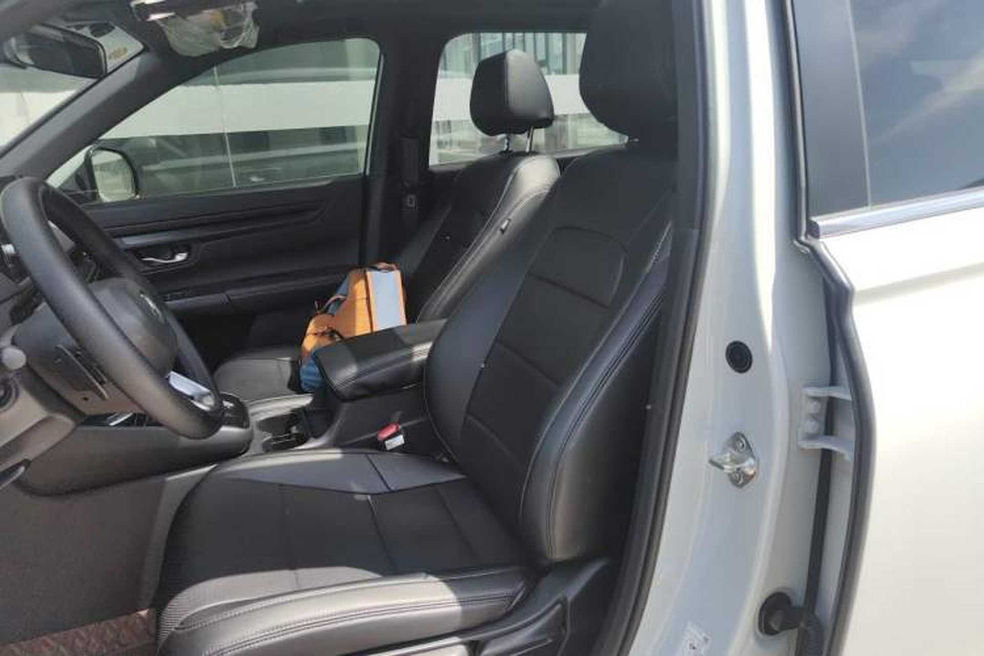 Used Honda CR-V 2023 2.0L eHEV Two-Wheel Drive Smart Edition Left Front Seat