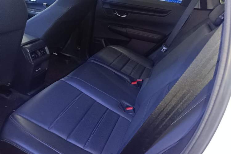 Used Honda CR-V 2023 240TURBO Two-Wheel Drive FENGSHANG Edition 5 Seats Left Rear Seat
