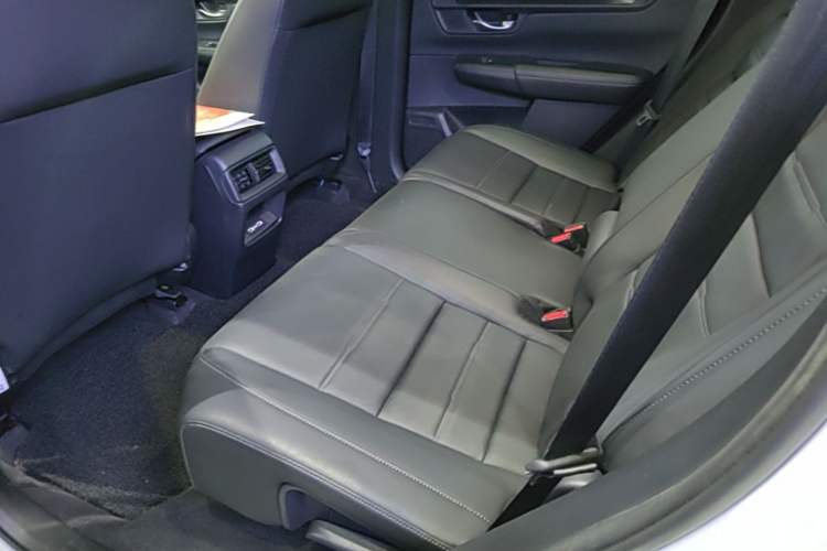 Used Honda CR-V 2023 240TURBO Two-Wheel Drive FENGSHANG Edition 5 Seats Left Rear Seat