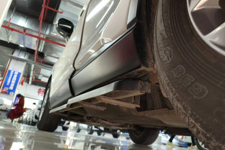 Used Honda CR-V 2023 240TURBO Two-Wheel Drive FENGSHANG Edition 5 Seats Left Side Sill