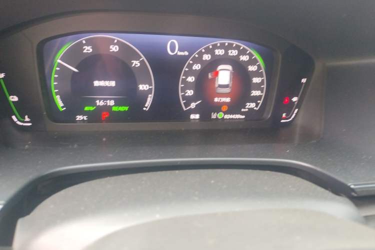 Used Honda CR-V 2023 2.0L eHEV Two-Wheel Drive Smart Edition Odometer Close Up