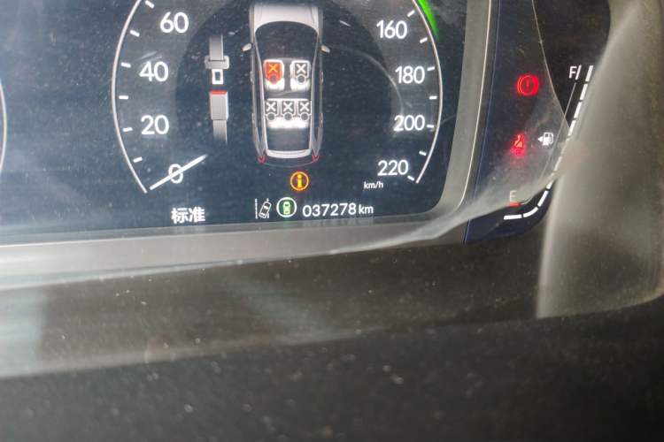 Used Honda CR-V 2023 2.0L eHEV Two-Wheel Drive Smart Edition Odometer Close Up