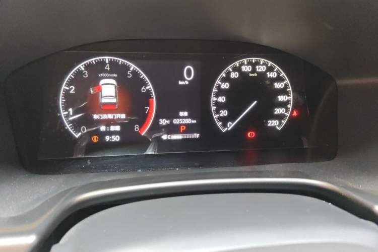 Used Honda CR-V 2023 240TURBO Two-Wheel Drive Active Version 5 Seats Odometer Close Up