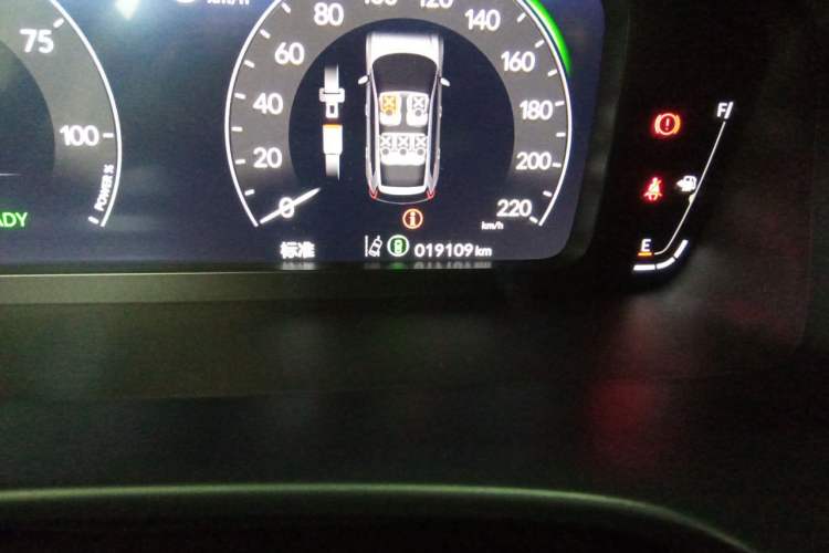 Used Honda CR-V 2023 2.0L eHEV Two-Wheel Drive Smart Edition Odometer Close Up