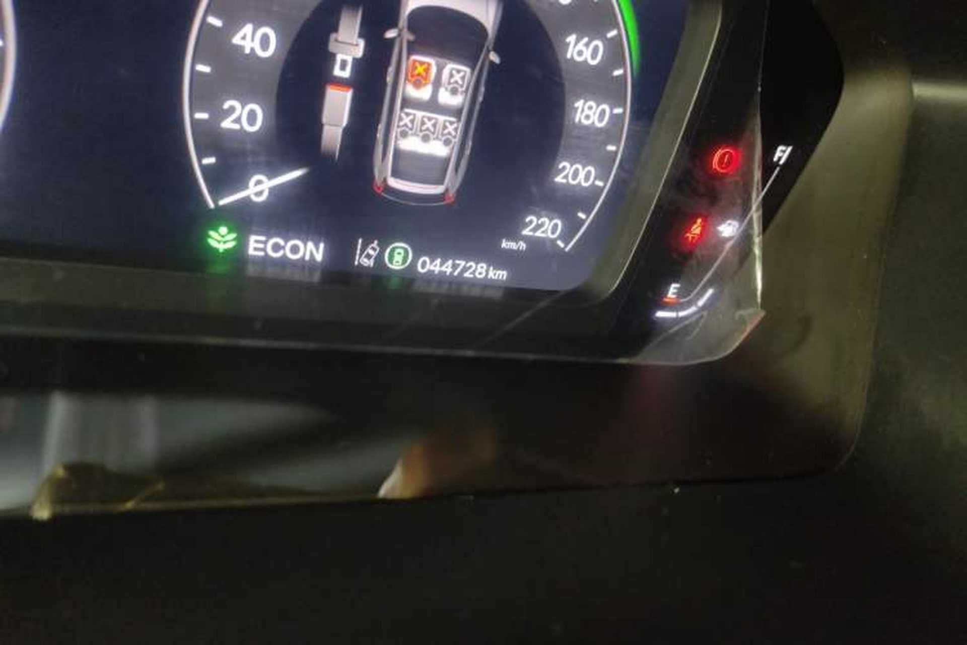 Used Honda CR-V 2023 2.0L eHEV Two-Wheel Drive Smart Edition Odometer Close Up