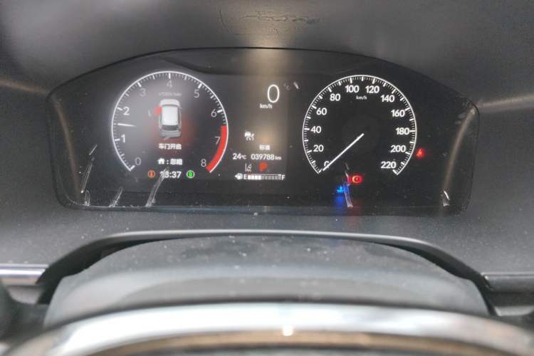 Used Honda CR-V 2023 240TURBO Two-Wheel Drive FENGSHANG Edition 5 Seats Odometer Close Up
