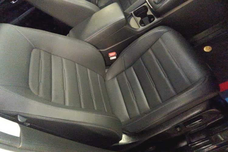 Used Honda CR-V 2023 240TURBO Two-Wheel Drive FENGSHANG Edition 5 Seats Right Front Seat