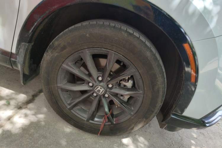 Used Honda CR-V 2023 2.0L eHEV Two-Wheel Drive Smart Edition Right Front Wheel Hub