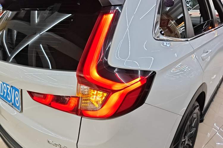 Used Honda CR-V 2023 2.0L eHEV Two-Wheel Drive Smart Edition Right Rear Taillight