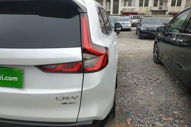 Used Honda CR-V 2023 2.0L eHEV Two-Wheel Drive Smart Edition Right Rear Taillight