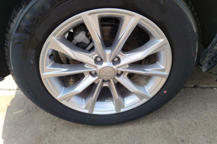 Used Honda CR-V 2023 240TURBO Two-Wheel Drive Deluxe Edition 7 Seats Right Rear Wheel Hub